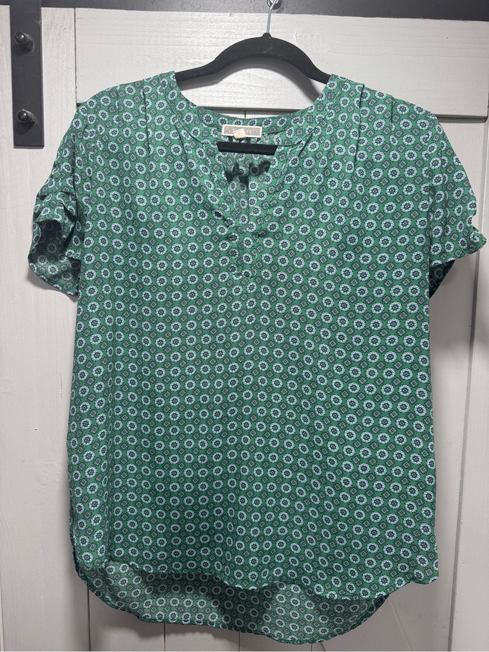 Pleione Green Floral Print Short Sleeve Blouse